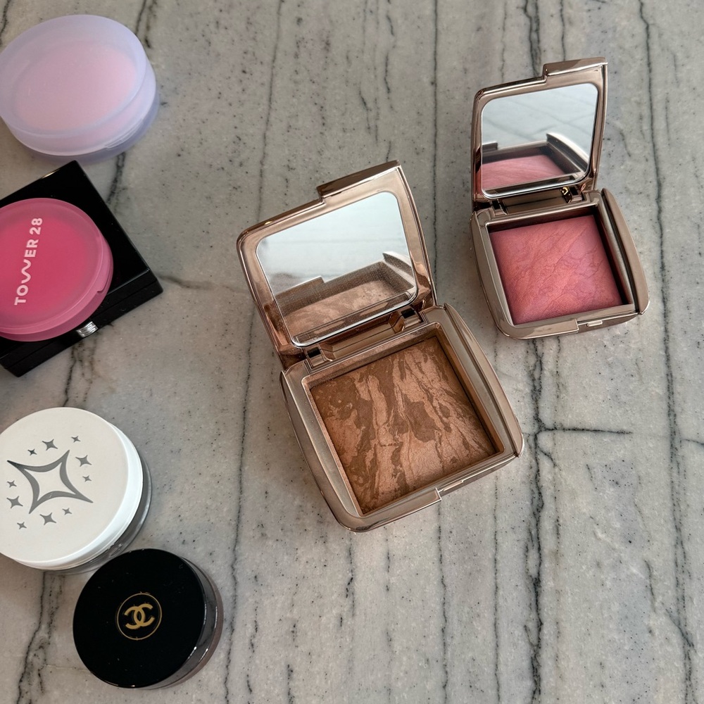 Makeup Bundle (8) - Picture 3 of 13